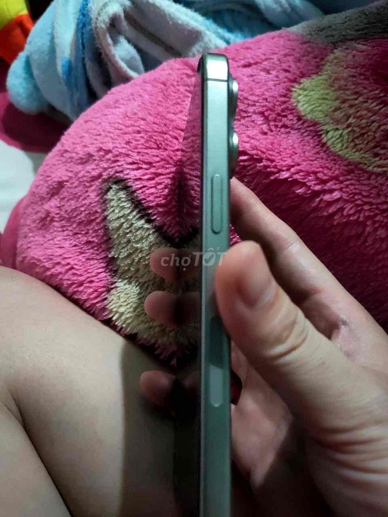 Apple iPhone 15 Pro Max Xám đã thay màn hình gl. Mua bán Điện thoại tại Quận Bình Thuỷ Cần Thơ được đăng bởi ngoan hình 1