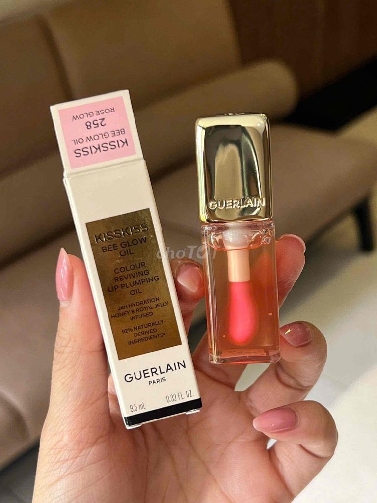 Son dưỡng môi Guerlain KissKiss Bee Glow Oil Rose. Mua bán Phụ kiện thời trang khác tại Quận 10 Tp Hồ Chí Minh được đăng bởi Baby Girl Lovely hình 1