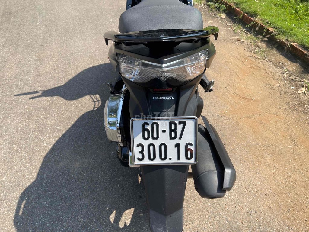 bán ablack mau den còn rat moi. Mua bán Xe máy tại Huyện Trảng Bom Đồng Nai được đăng bởi giàu hình 5