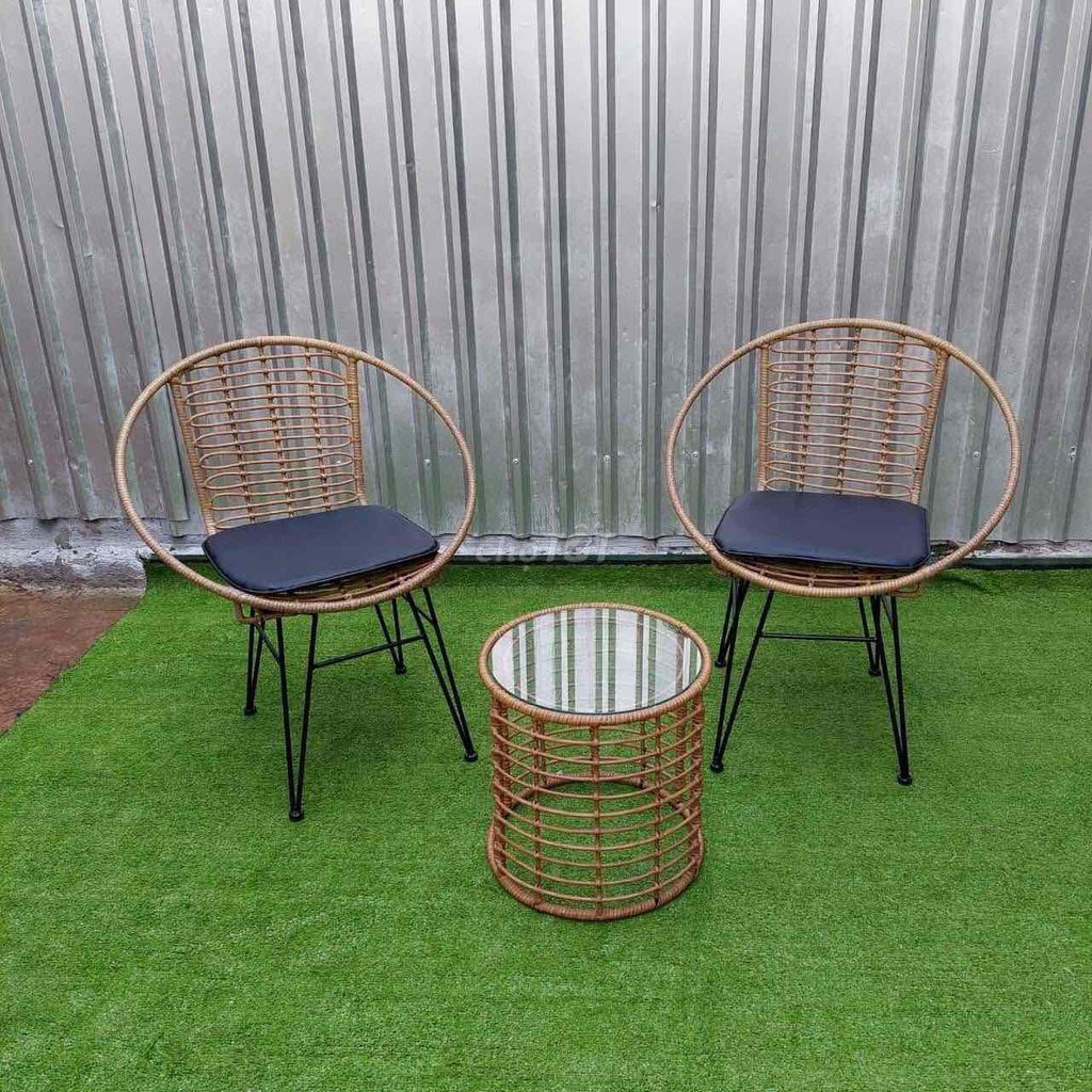 Bộ bàn ghế Nhựa giả mây. Mua bán Bàn ghế tại Quận Hải Châu Đà Nẵng được đăng bởi Hương Phan hình 1