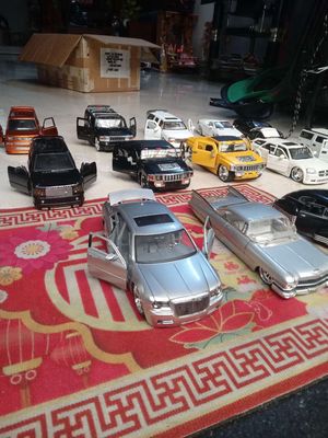 Bán 15 xe mô hình nước ngoài mang về. Mua bán Ô tô tại Quận 7 Tp Hồ Chí Minh được đăng bởi Dung