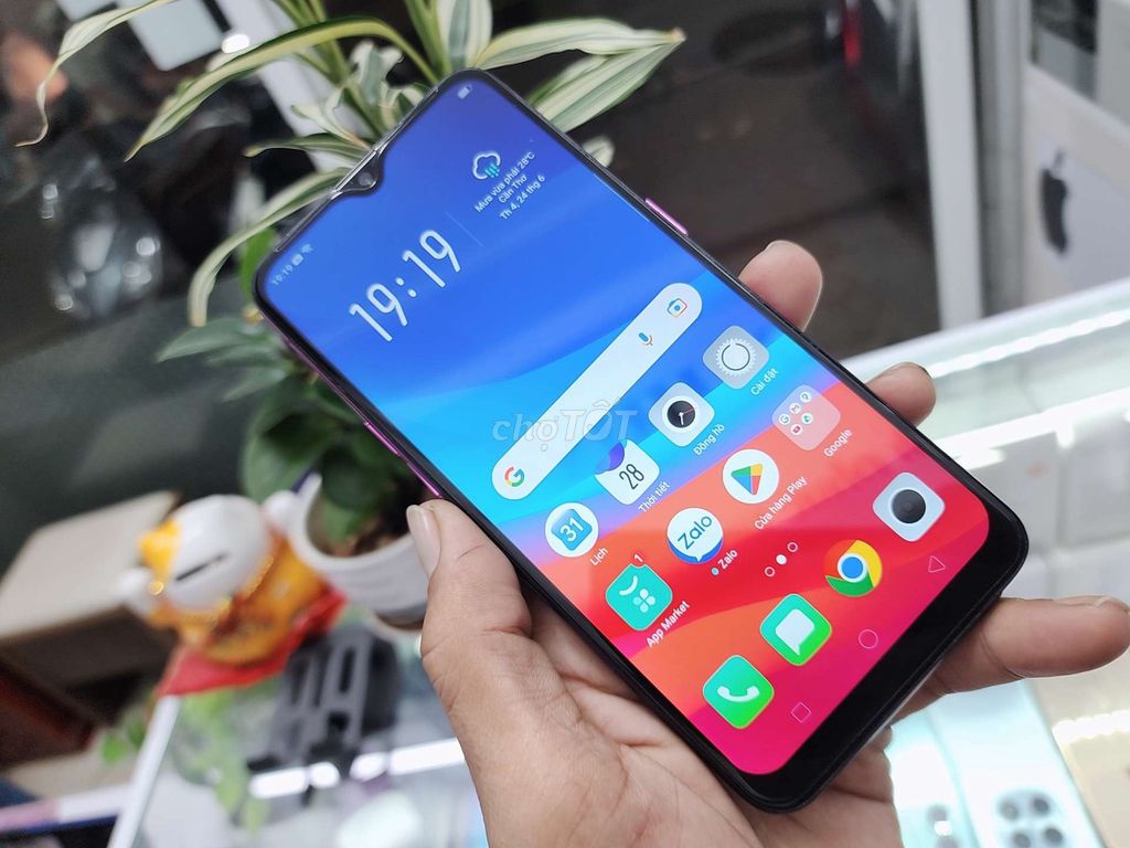 Oppo F9 64GB Tím 98-99% (bh 1 tháng). Mua bán Điện thoại tại Quận Ninh Kiều Cần Thơ được đăng bởi Huy hình 1