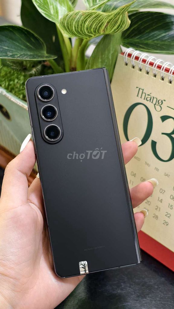 Samsung Galaxy Z Fold 256GB Vn 99%. Mua bán Điện thoại tại Quận 10 Tp Hồ Chí Minh được đăng bởi Mon Store hình 1