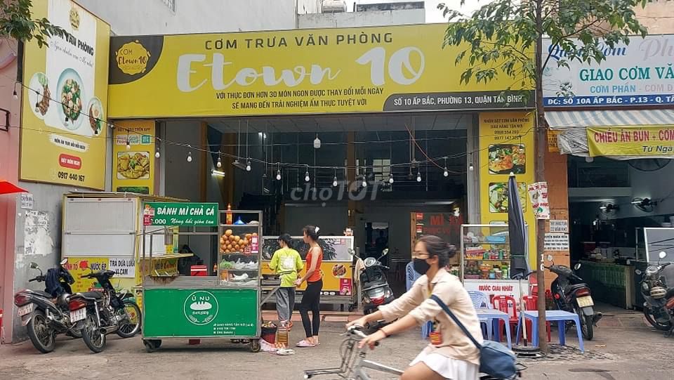 Sang Quán Cơm Văn Phòng Etown10 Tân Bình