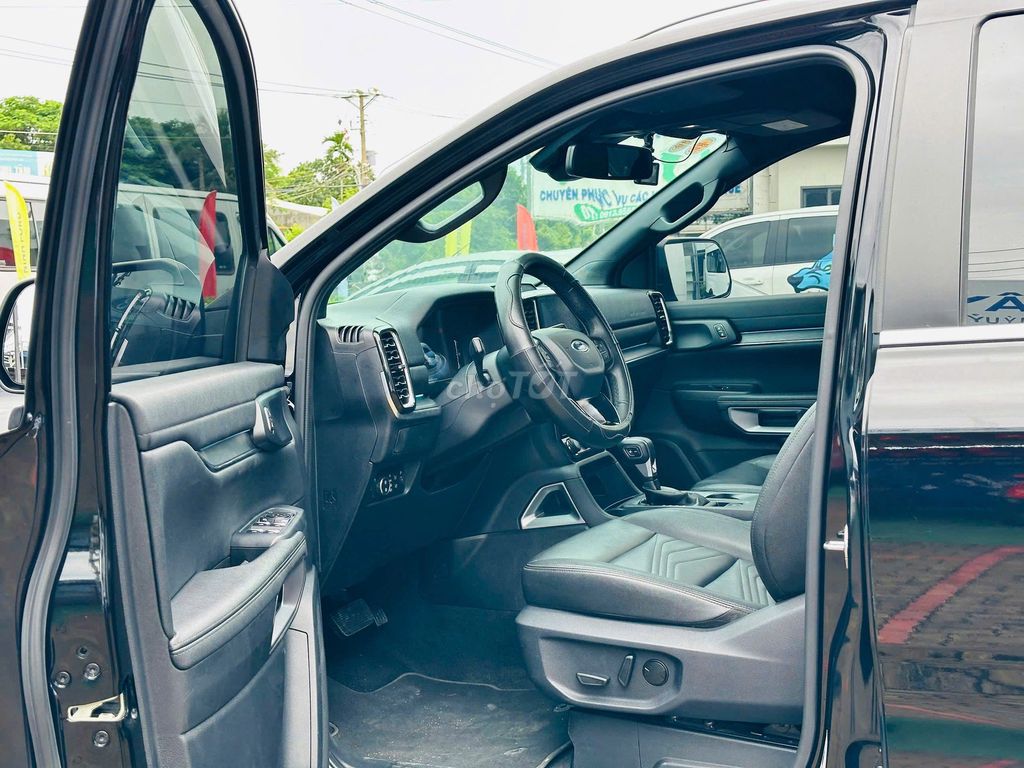 Ford Everest 2022 Titanium 2.0L 4x2 AT - 27000 km. Mua bán Ô tô tại Huyện Hòa Thành Tây Ninh được đăng bởi Hồ Huỳnh Cẩm Nhung hình 7
