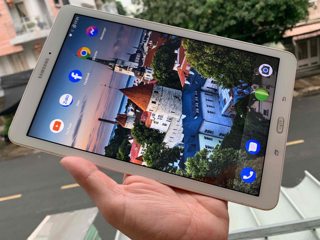Samsung Tab E rộng 10in, Youtue Zalo, xem phim. Mua bán Máy tính bảng tại Quận Tân Bình Tp Hồ Chí Minh được đăng bởi Nguyễn Gia Huy hình 1