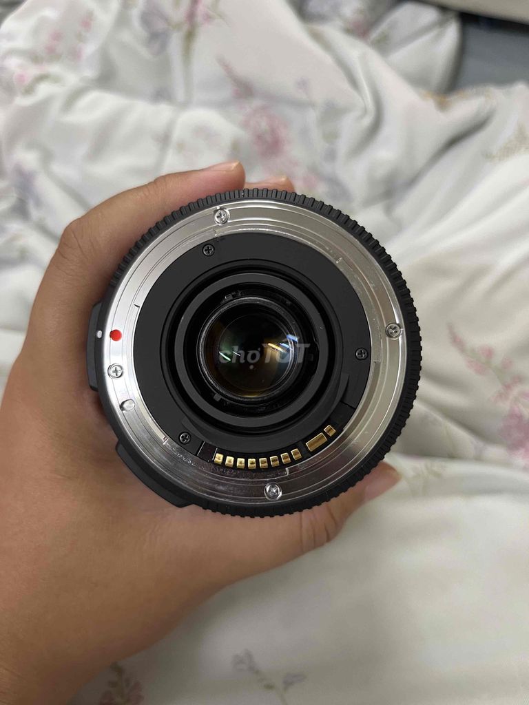 Ống kính máy ảnh Sigma 18-300 Đen. Mua bán Máy ảnh, Máy quay tại Quận Hoàng Mai Hà Nội được đăng bởi Javis Tran hình 1