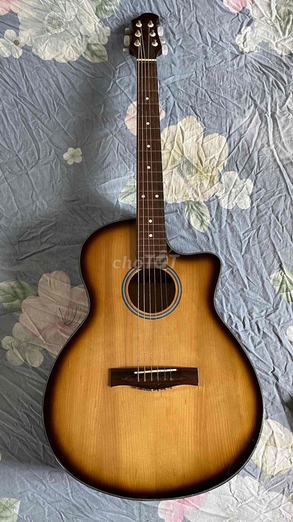 Đàn guitar acoustic gỗ Nâu vàng. Mua bán Nhạc cụ tại Quận Hoàng Mai Hà Nội được đăng bởi Linh Shin hình 1