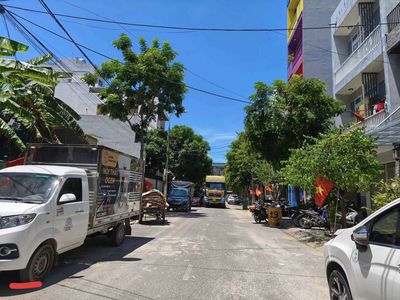 Cho thuê đất mặt tiền Trường Thi 6, gần sân bay