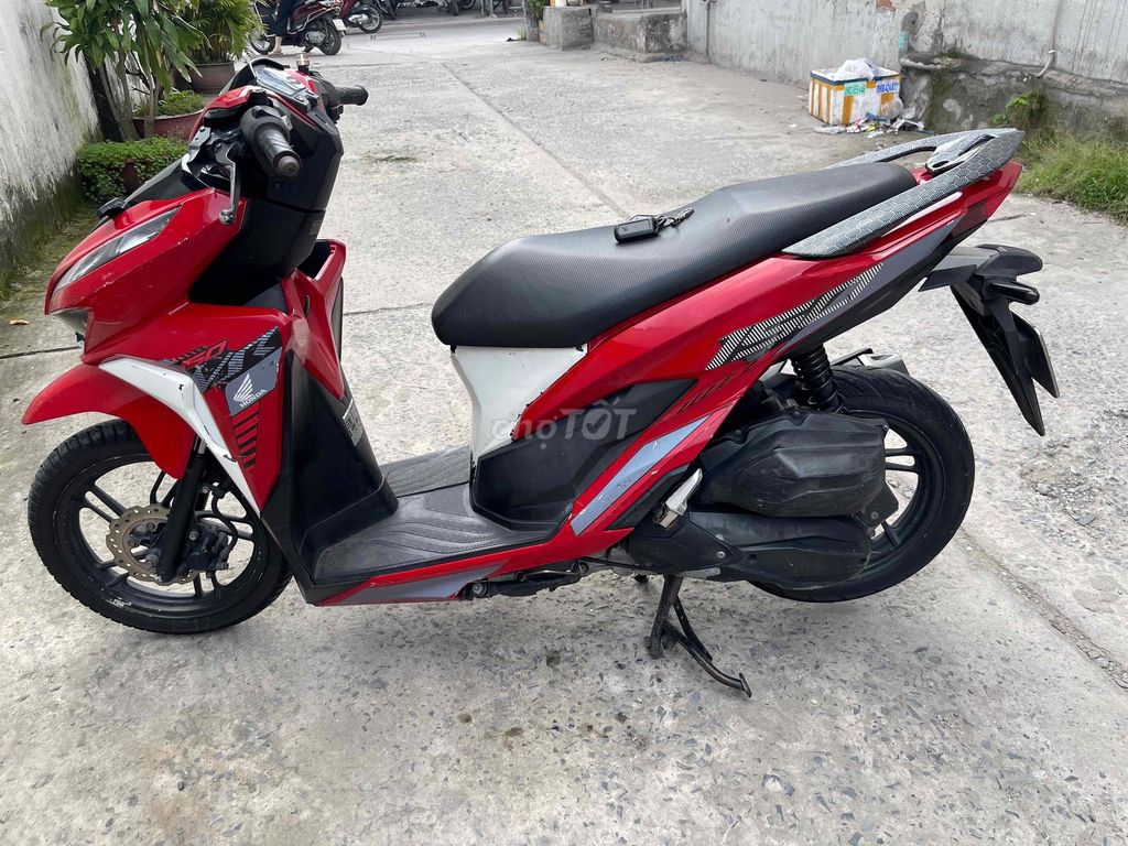 Honda Vario 150 2019 красный автоматический