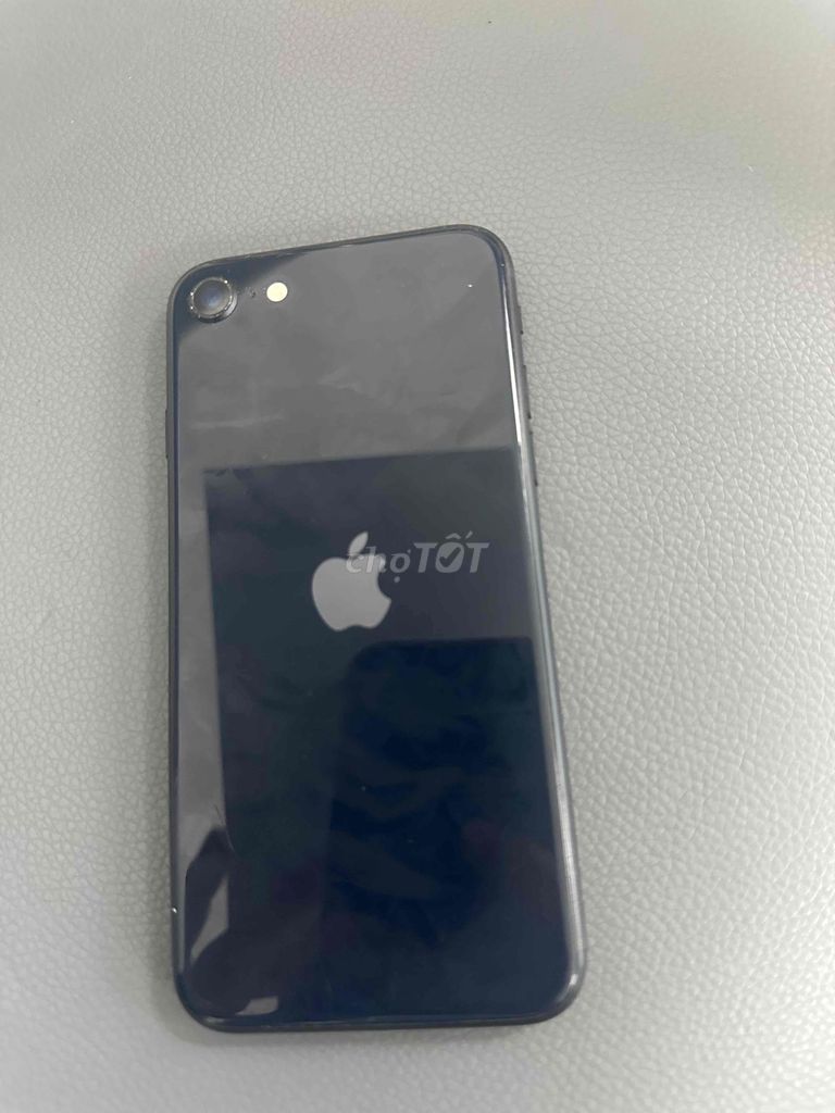 iPhone SE 2022 Xanh đen lock Zin áp suất. Mua bán Điện thoại tại Quận Sơn Trà Đà Nẵng được đăng bởi Nguyễn Sun hình 1