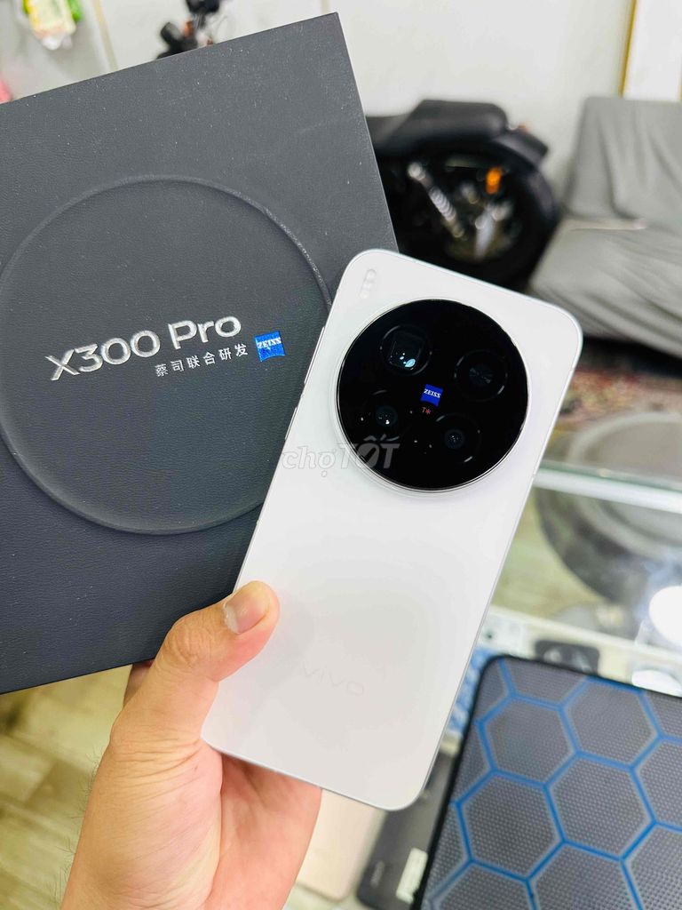 Vivo X300 Pro 5G Fullbox Zin Keng. Mua bán Điện thoại tại Thành phố Tây Ninh Tây Ninh được đăng bởi Công Minh Mobile hình 1