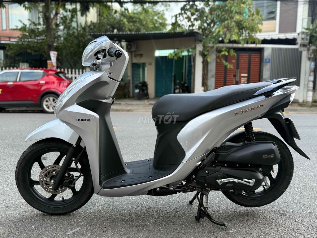 Vision 2016 Bạc Poscher B.số 43 Góp trả trước 4tr. Mua bán Xe máy tại Quận Liên Chiểu Đà Nẵng được đăng bởi Hòa Xe Máy Cũ hình 1