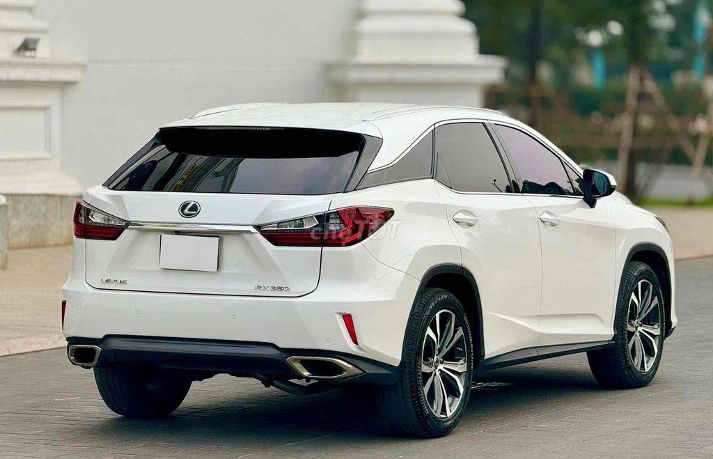 Lexus RX350 2018 Trắng 75.000 km. Mua bán Ô tô tại Quận Long Biên Hà Nội được đăng bởi Trang Gala hình 4
