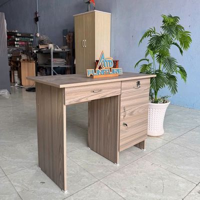 BÀN LÀM VIỆC GỖ , BÀN LÀM VIỆC- BÀN LÀM VIỆC `1111. Mua bán Bàn ghế tại Thành phố Thủ Đức Tp Hồ Chí Minh được đăng bởi Tình