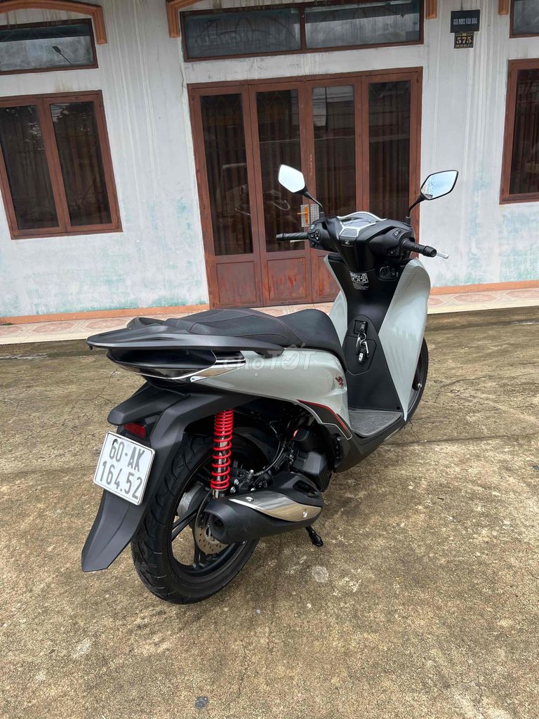 SH 125 ABS 2024 odo lướt chính chủ 60 có trả góp. Mua bán Xe máy tại Huyện Trảng Bom Đồng Nai được đăng bởi cửa hàng xe máy Trần Sơn  hình 9