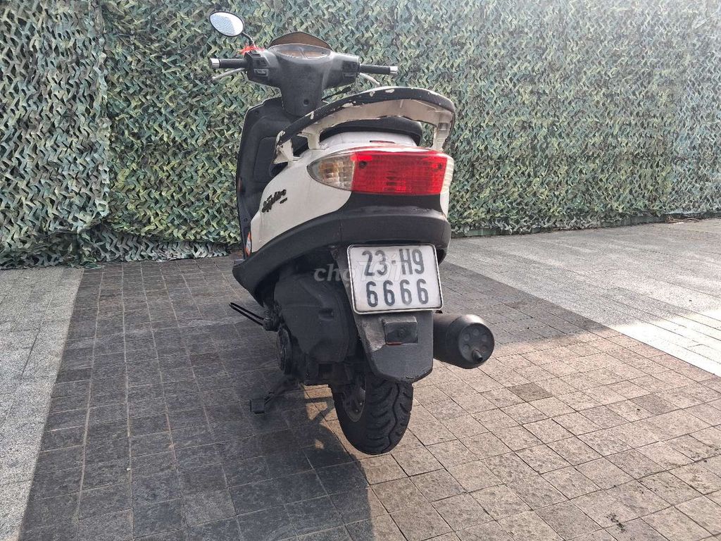 Скутер Suzuki Sapphire с красивым номером четыре шестерки, возможен обмен
