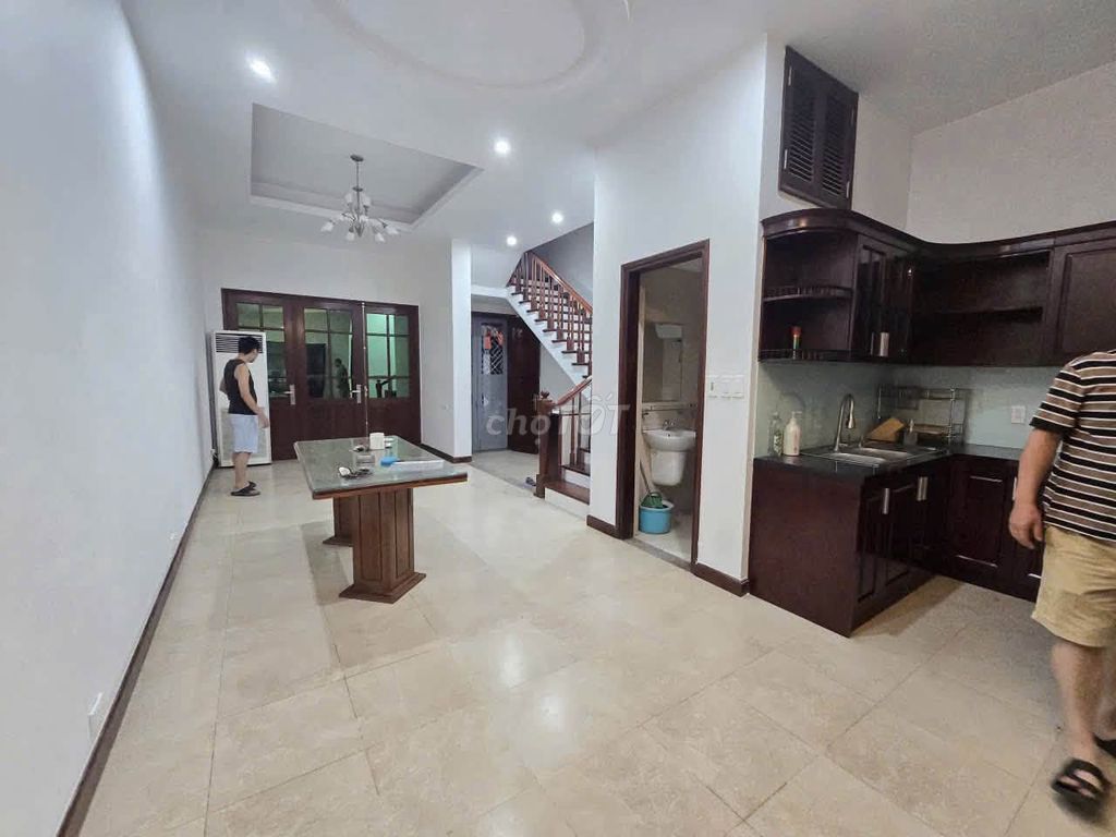 Дом в аренду в Луонг Кхань Тхиене, Хоанг Май - 50 м², 4 спальни, полный