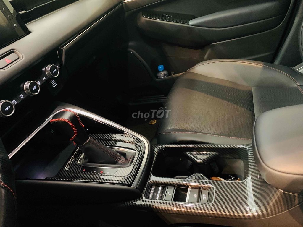 Honda HRV RS 2024 - 19000km Siêu Đẹp Hãng Bán. Mua bán Ô tô tại Quận 7 Tp Hồ Chí Minh được đăng bởi Honda Ôtô SG Quận 7 hình 7