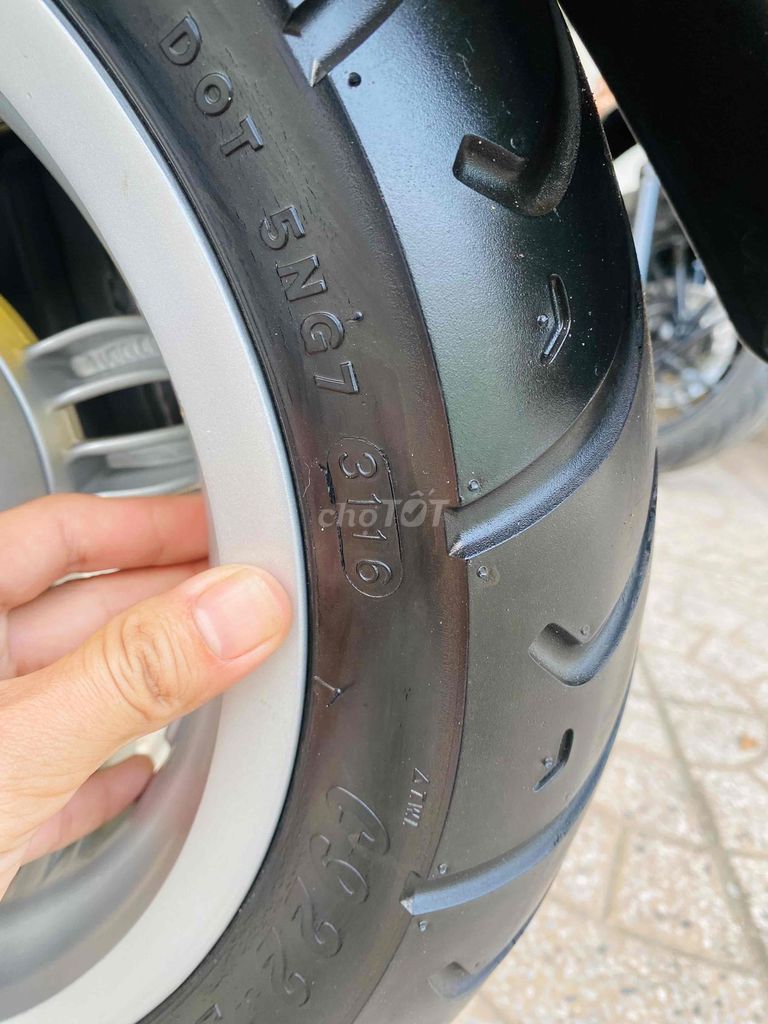 Piaggio Vespa Primavera ABS 2016 Đen 5000 km. Mua bán Xe máy tại Quận Ninh Kiều Cần Thơ được đăng bởi Hiếu Xe máy Tân Liên Hưng 2 hình 14