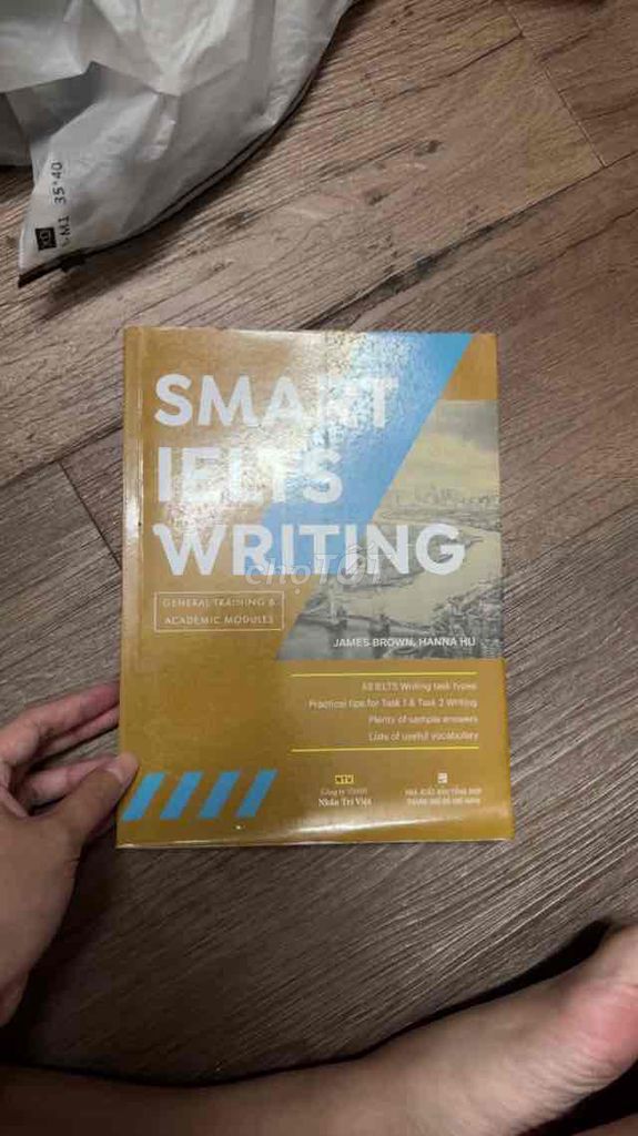 Sách Smart IELTS Writing - James Brown