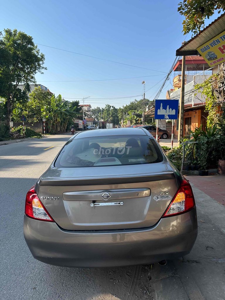 Nissan Sunny 2014 XV - 106000 km. Mua bán Ô tô tại Quận Cầu Giấy Hà Nội được đăng bởi Nguyễn Văn Hoàng Nam hình 8
