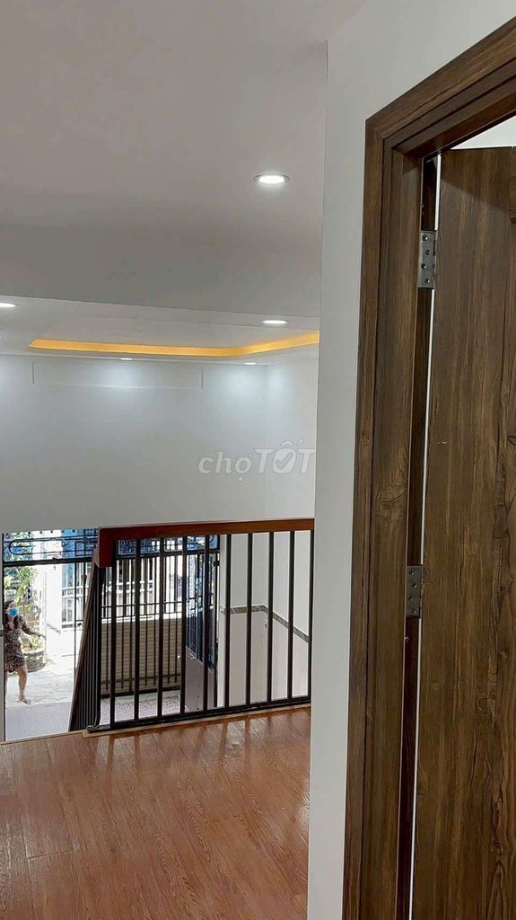 Дом с мезонином в переулке 266 Truong Chinh, недорого