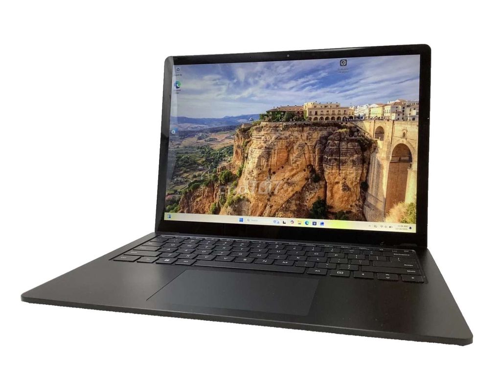 Microsoft Surface Laptop 3 i5 13.5 inch 16GB/256GB. Mua bán Laptop tại Quận Ba Đình Hà Nội được đăng bởi Nguyen Cong Son hình 1