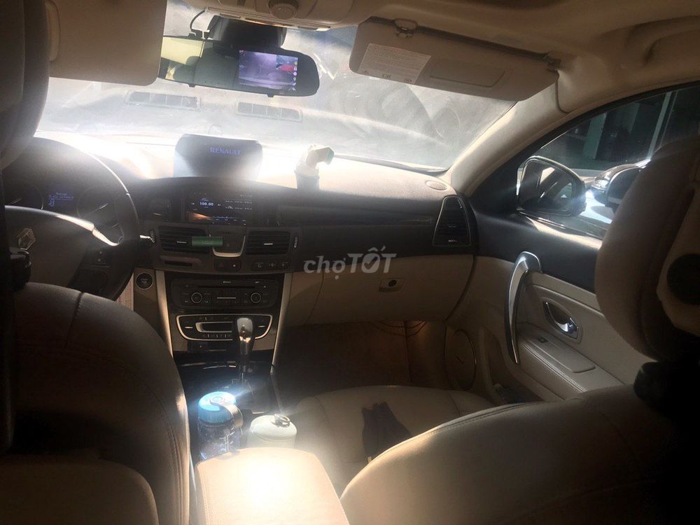 Giá xe Renault Latitude 2014 đã sử dụng giá 636 triệu. Liên hệ ngay: 0916683709