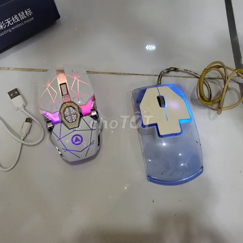 2 chuột đèn led nhiều màu