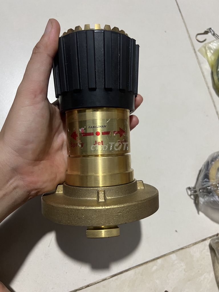 Lăng phun chữa cháy FANGZHAN Đồng Vàng  . Mua bán Đồ chuyên dụng, Giống nuôi trồng tại Huyện Diên Khánh Khánh Hòa được đăng bởi Linh hình 1