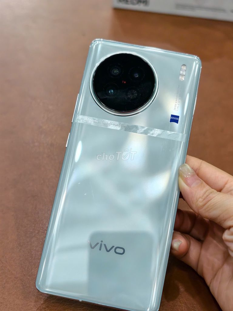 Vivo V90s bản nội địa 12-256gb màu Xanh 98%. Mua bán Điện thoại tại Quận Đống Đa Hà Nội được đăng bởi Hn Store hình 1