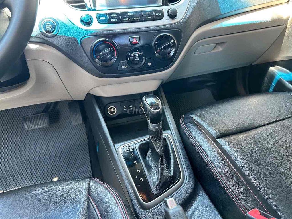 Hyundai Accent 2019 1.4 AT - 65000 km. Mua bán Ô tô tại Quận Cẩm Lệ Đà Nẵng được đăng bởi Phước Auto hình 4