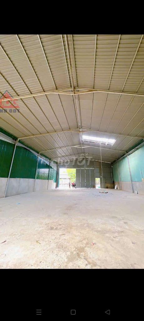 Kho xưởng sản xuất 495m2 , đường  Nguyễn Bá Luật