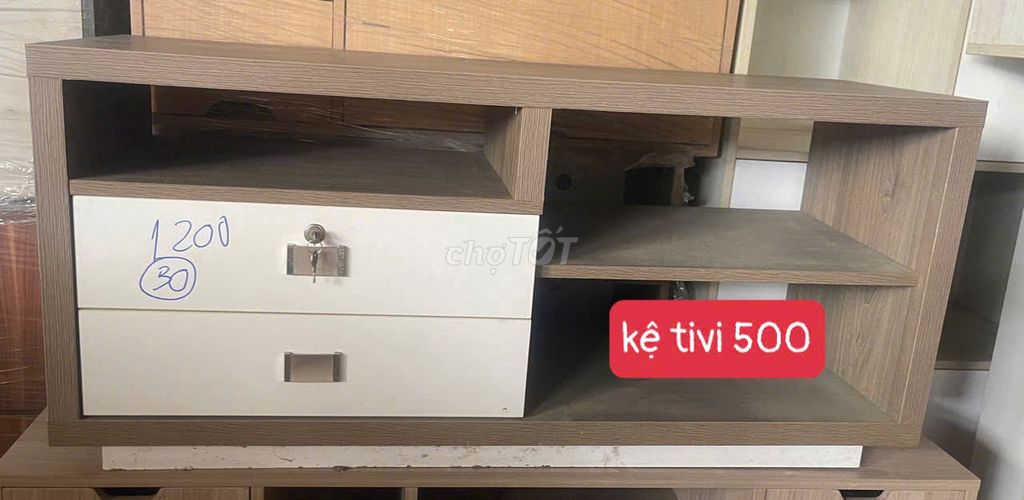 Kệ tivi gỗ công nghiệp nhiều màu. Mua bán Tủ, kệ gia đình tại Quận 8 Tp Hồ Chí Minh được đăng bởi XƯỞNG MỘC PHẠM HÙNG hình 1