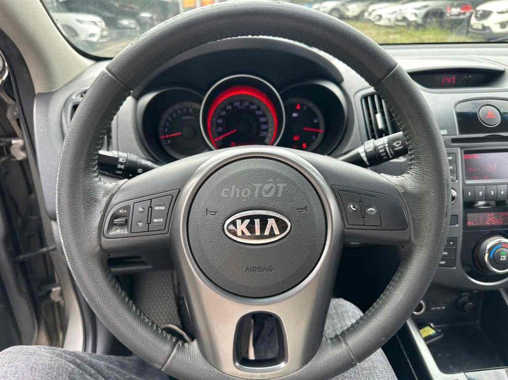 KIA Forte Sx 2009 1.6AT Sli Xám 1 Chủ 7 Vạn Km Zin. Mua bán Ô tô tại Quận Cầu Giấy Hà Nội được đăng bởi Vũ Kiên hình 8