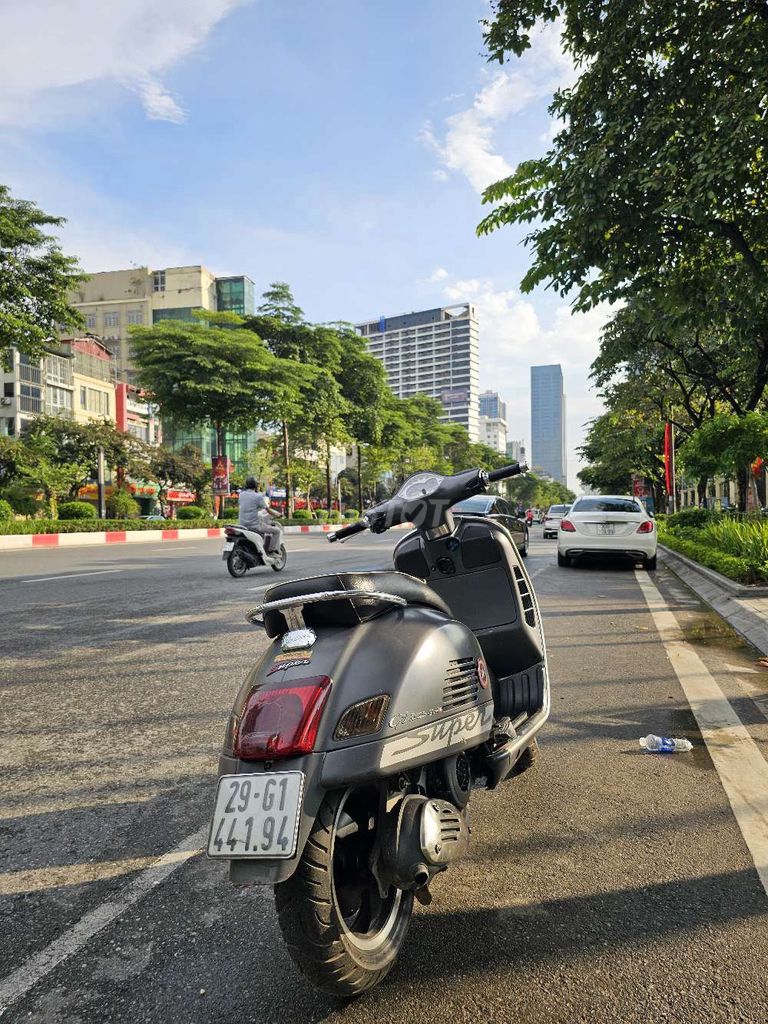 Vespa GTS 3vie 2015. Mua bán Xe máy tại Quận Ba Đình Hà Nội được đăng bởi Bách hình 4