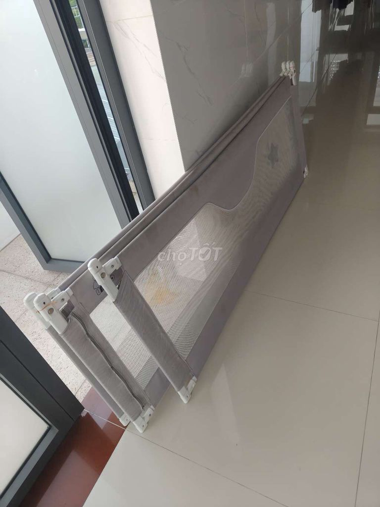 thanh chắn quây giường 1m8x2m. Mua bán Mẹ và bé tại Huyện Bình Chánh Tp Hồ Chí Minh được đăng bởi nhất mai hình 1