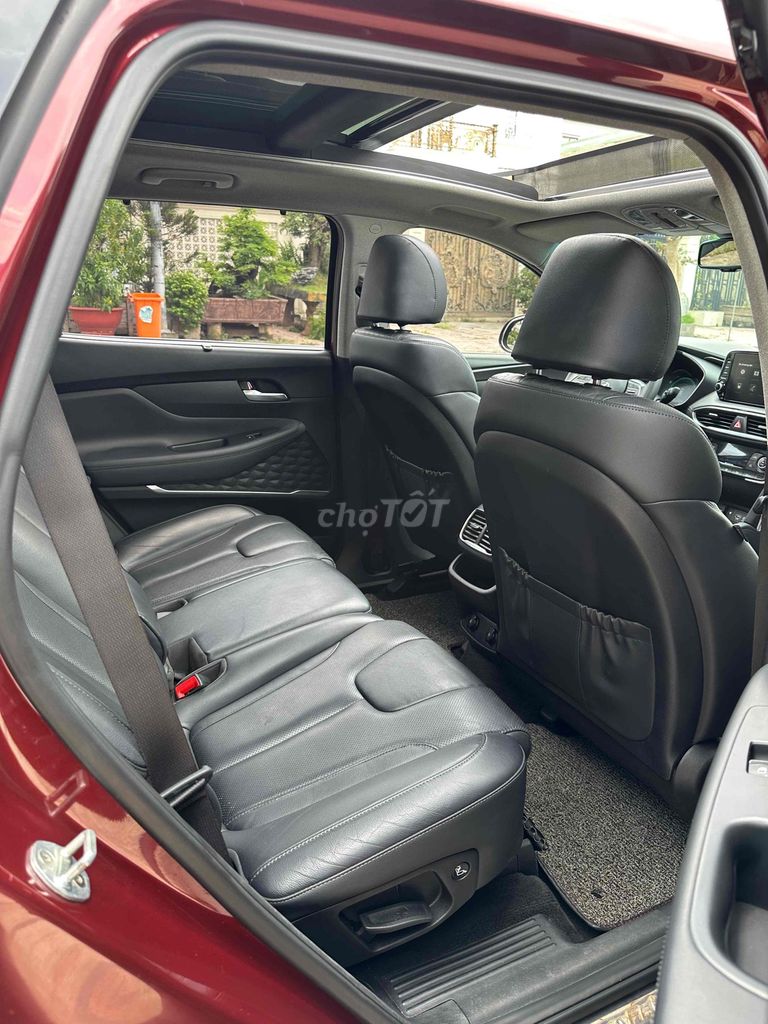 Hyundai Santa Fe 2019 máy dầu chính chủ. Mua bán Ô tô tại Huyện Củ Chi Tp Hồ Chí Minh được đăng bởi Diễm Phúc hình 9