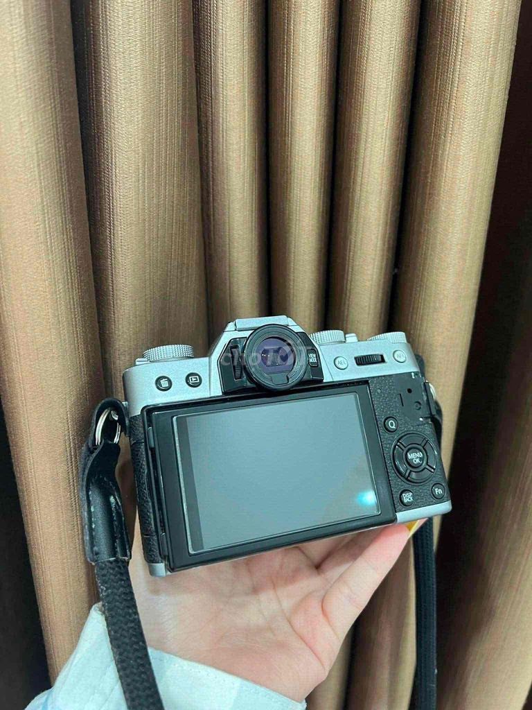 Máy ảnh Fujifilm XT10 Bạc. Mua bán Máy ảnh, Máy quay tại Quận Thanh Xuân Hà Nội được đăng bởi Đào Tuấn Châu hình 1