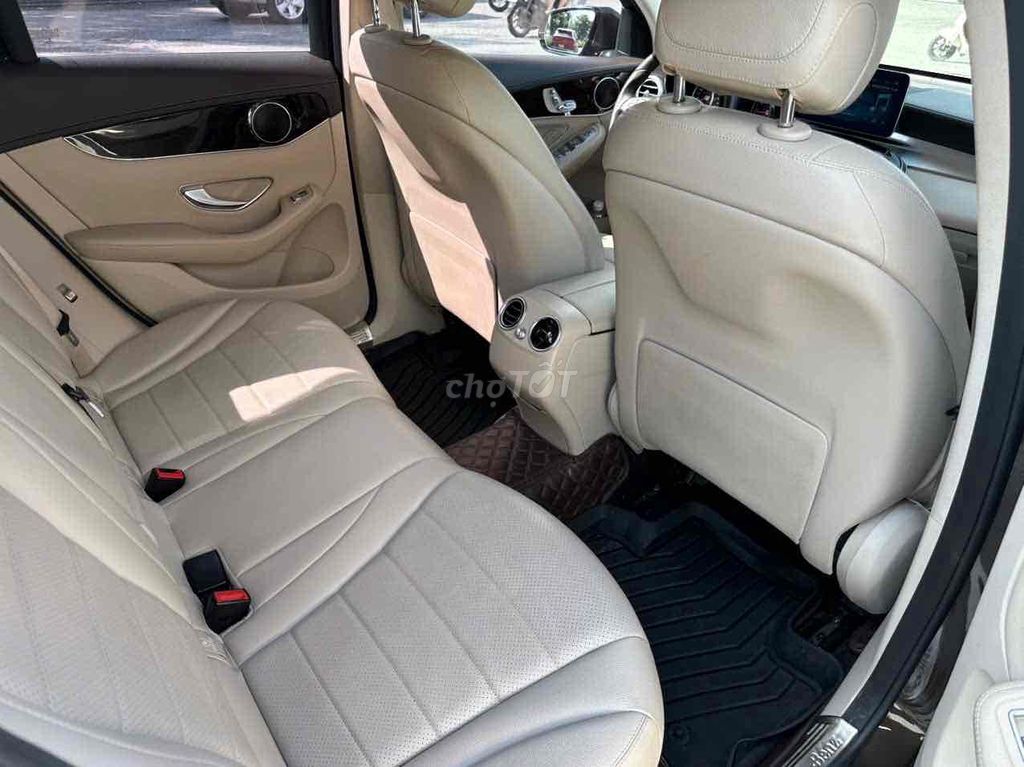 Mercedes Benz GLC 2*** km. Mua bán Ô tô tại Quận 7 Tp Hồ Chí Minh được đăng bởi auto thanh tâm  hình 9