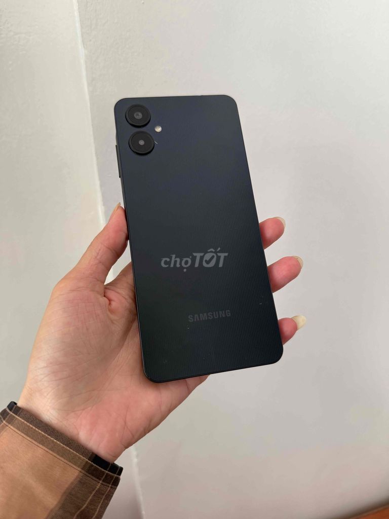 Samsung A06 5G 128GB Đen Đã sử dụng. Mua bán Điện thoại tại Thành phố Buôn Ma Thuột Đắk Lắk được đăng bởi Nguyễn Tâm hình 1