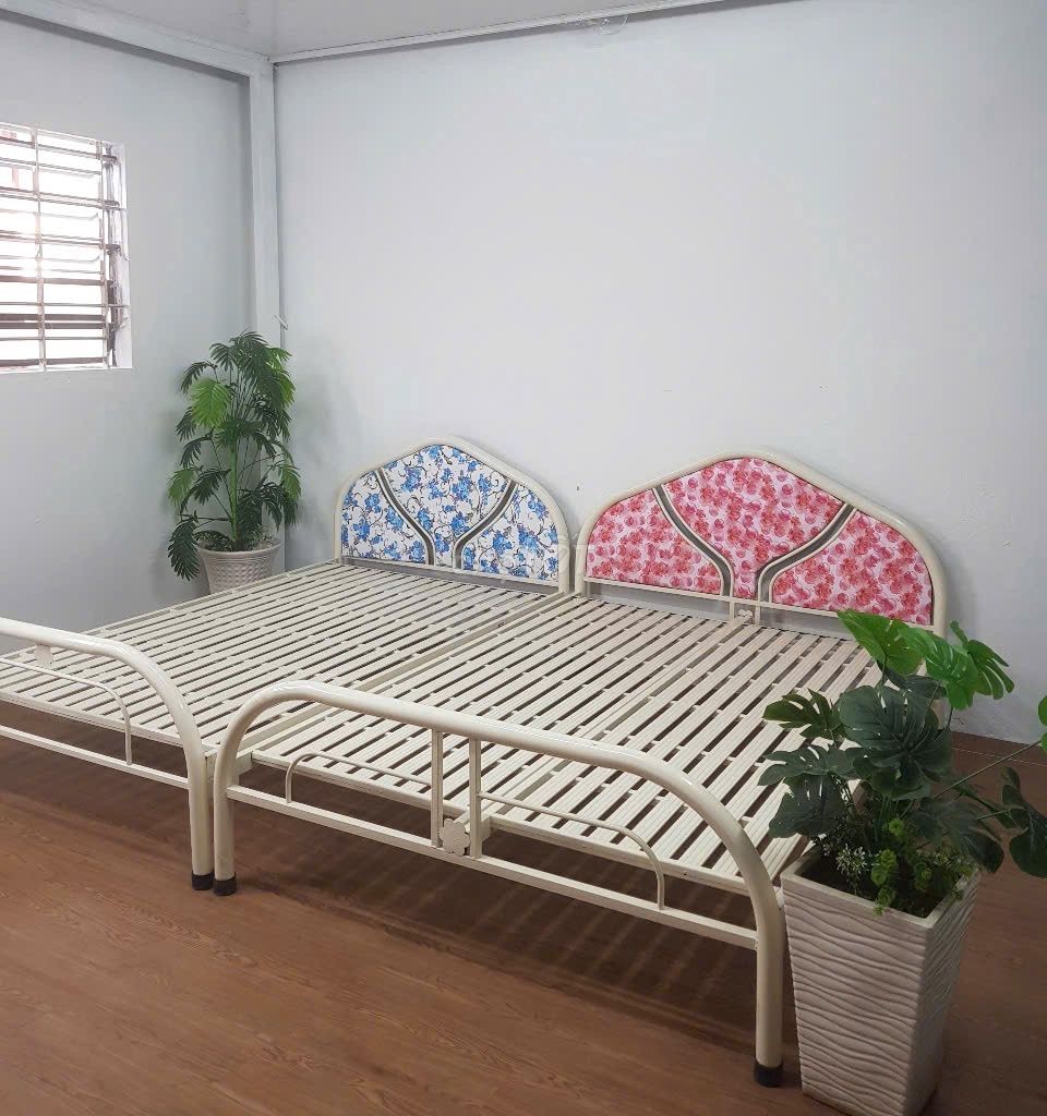 Giường Sắt Giường Sắt Giường Sắt Giường Sắt Giường. Mua bán Giường, chăn ga gối nệm tại Quận Bình Thạnh Tp Hồ Chí Minh được đăng bởi LAN Nội Thất ATD hình 1