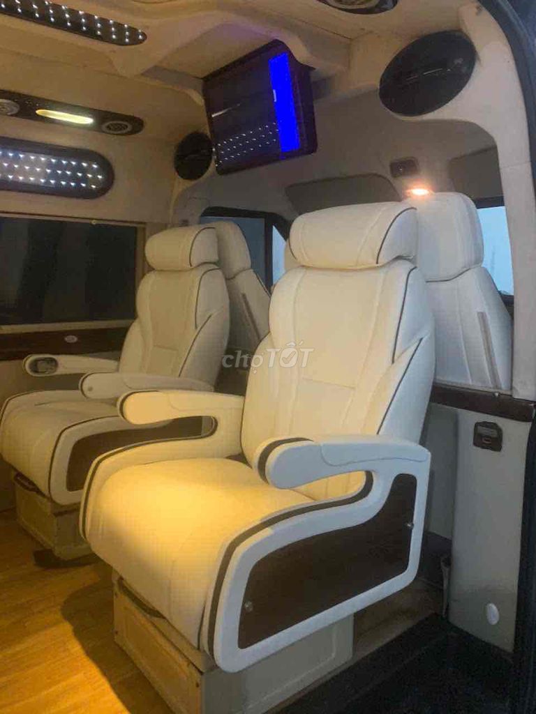 Ford Transit 2015 - bản limousine 10 ghế ngả vip. Mua bán Ô tô tại Thành phố Thuận An Bình Dương được đăng bởi Tuan Minh hình 9