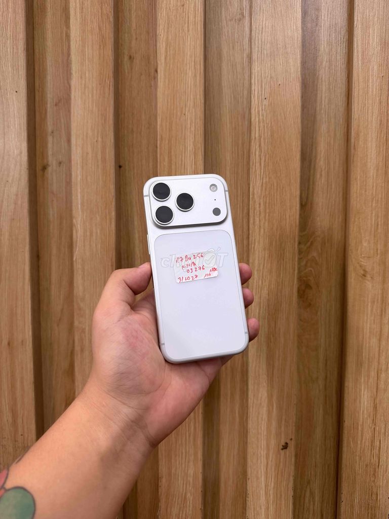 Apple iPhone 17 Pro 256GB Like new. Mua bán Điện thoại tại Quận Đống Đa Hà Nội được đăng bởi  HT Mobie Trả góp nợ xáu bao duyệt hình 1
