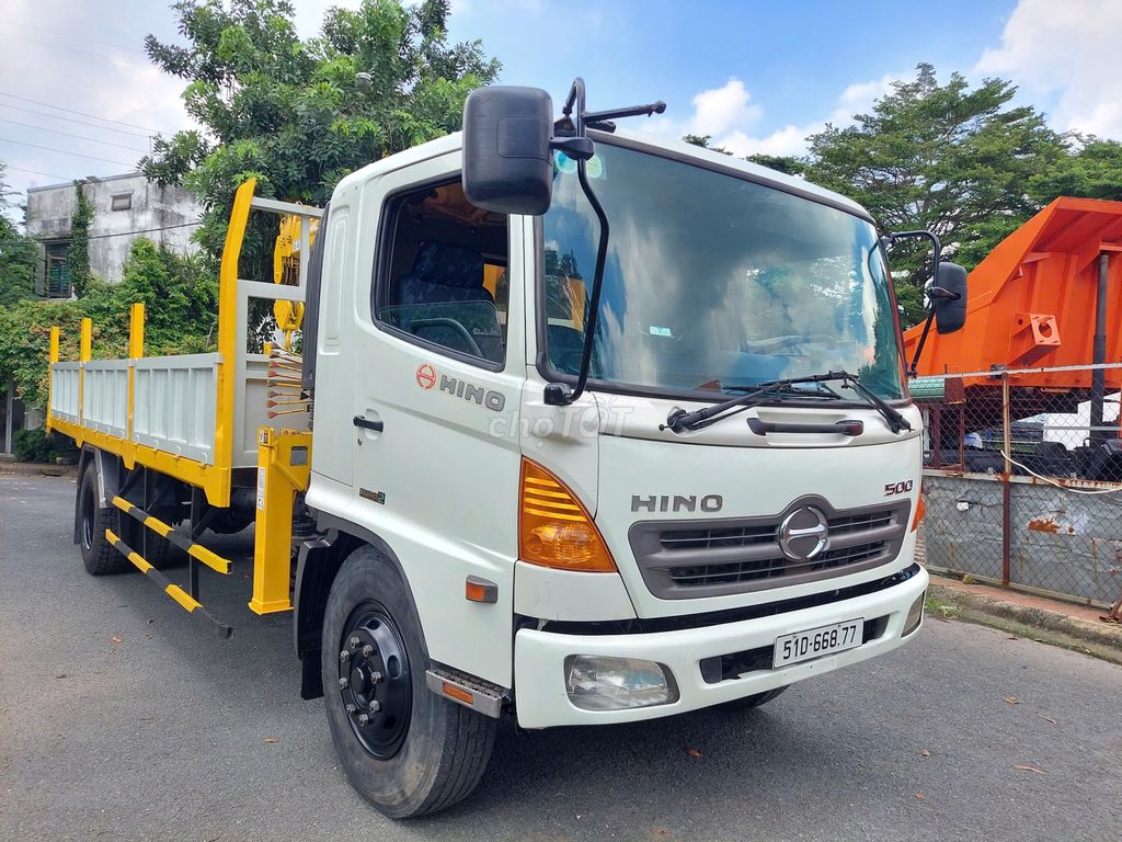 Bán Hino FG 8Tấn ga cơ Cẩu 3 tấn 4 khúc thùng 6.5m