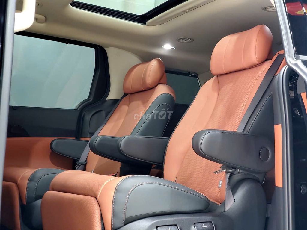 KIA CARNIVAL SIGNATURE V6 3.5L -  23000km. Mua bán Ô tô tại Quận Tân Phú Tp Hồ Chí Minh được đăng bởi Nguyễn Duy Toàn hình 6