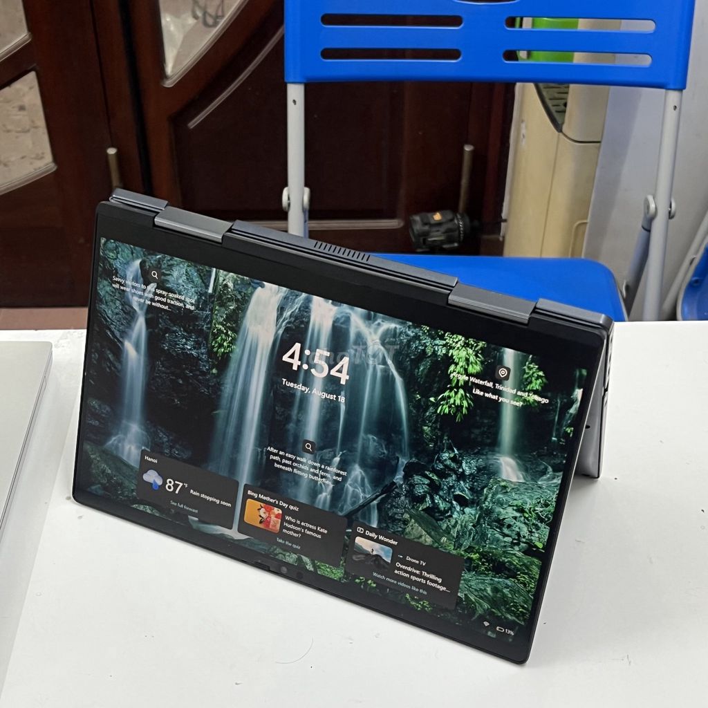 TOSHIBA 2 IN 1 V83HS i5, RAM 16GB, 13 INCH TOUCH. Mua bán Laptop tại Quận Cầu Giấy Hà Nội được đăng bởi Mr Xuân hình 1