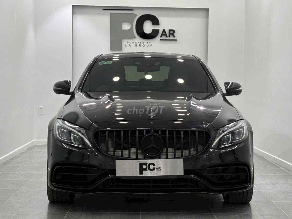 Mercedes Benz C300 AMG 2018 up full C63