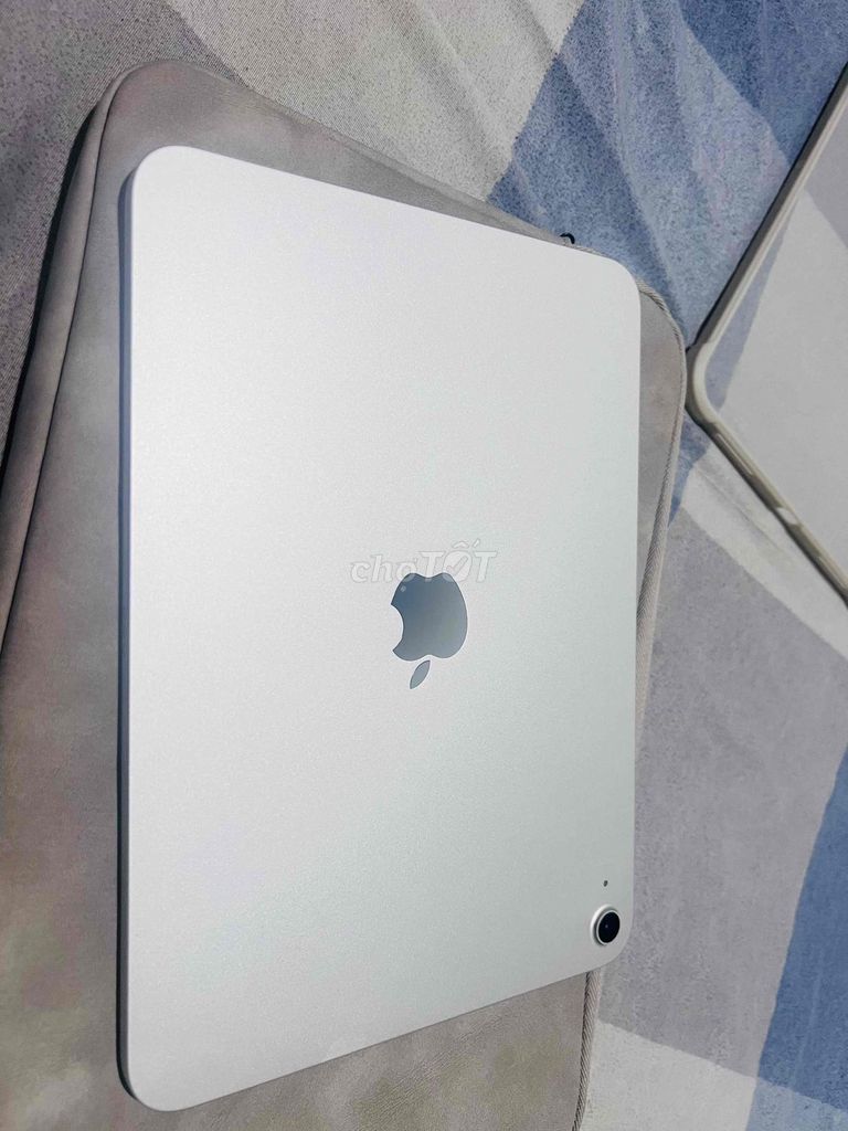Ipad gen 11 128gb wifi tặng nhiều đồ nên vào xem. Mua bán Máy tính bảng tại Huyện Hóc Môn Tp Hồ Chí Minh được đăng bởi Hoàng hình 1